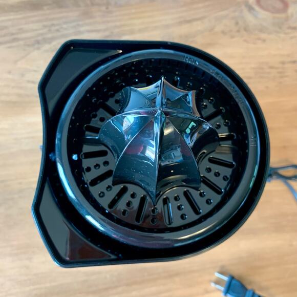 Cuisinart Citrus Juicer Pulp Control Model CCJ- 500 Adjustable NIB - Picture 8 of 16